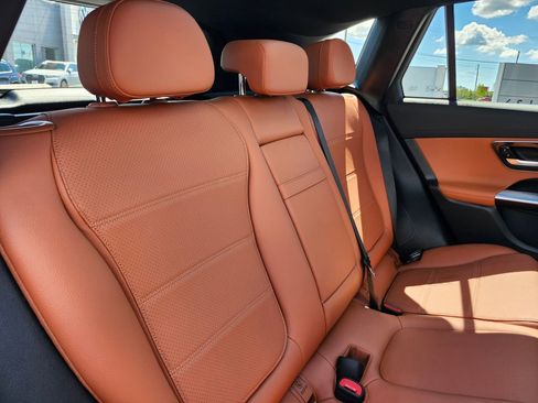 Used 2023 Mercedes-Benz GLC 300 4MATIC image 18