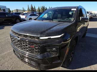 Used 2025 Chevrolet Traverse RS video 1