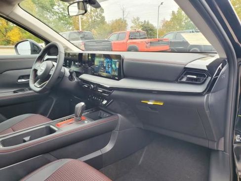 New 2026 Nissan Kicks SR w/ SR Premium Package image 12