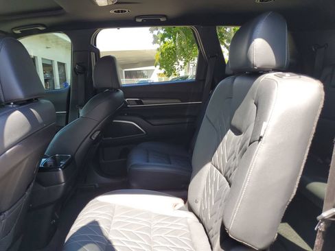Used 2025 Kia Telluride EX X-Line AWD/4WD image 15