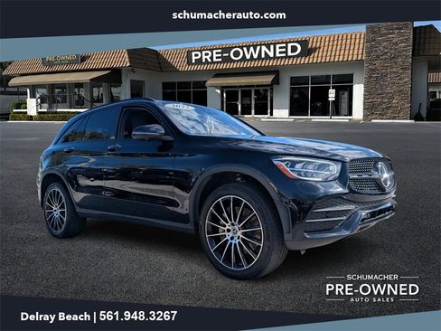 Used 2022 Mercedes-Benz GLC 300 image 1