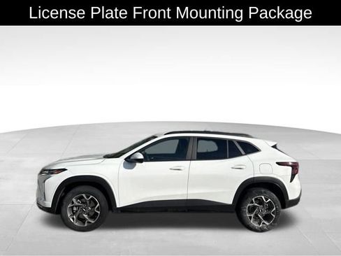 Used 2024 Chevrolet Trax LT w/ Driver Confidence Package FWD image 5