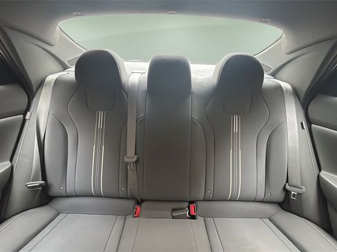 Certified 2024 Hyundai Elantra SEL image 11