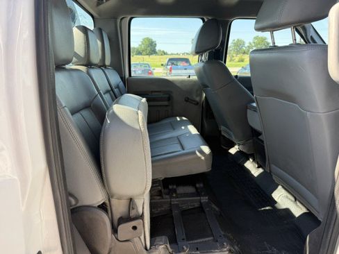 Used 2011 Ford F550 4x4 Crew Cab Super Duty w/ Payload Upgrade Pkg image 24