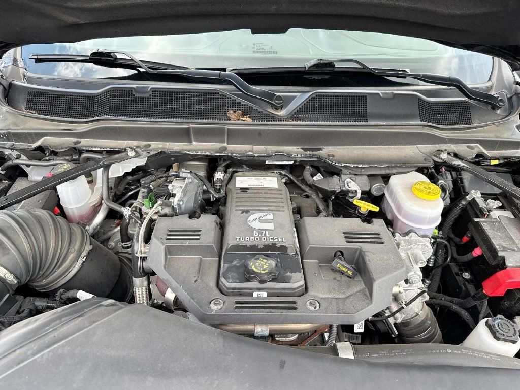 Used 2024 RAM 3500 Limited w/ Towing Technology Group AWD/4WD image 25