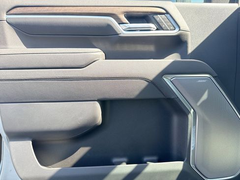 New 2026 Chevrolet Silverado 2500 High Country w/ High Country Premium Package AWD/4WD image 17