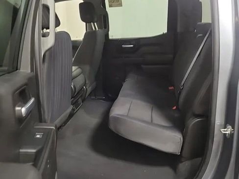 Used 2019 Chevrolet Silverado 1500 Custom w/ Infotainment Package image 10