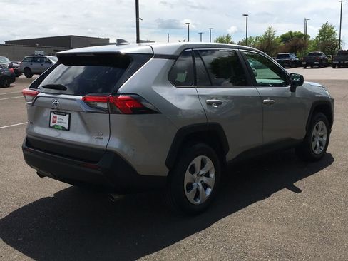 Used 2023 Toyota RAV4 LE AWD/4WD image 7