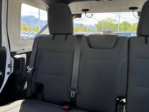 Used 2025 Jeep Wrangler Unlimited Sport AWD/4WD image 38