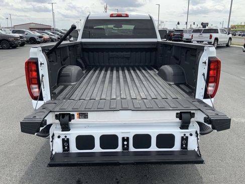 Used 2025 GMC Sierra 2500 SLE w/ SLE Convenience Package image 9