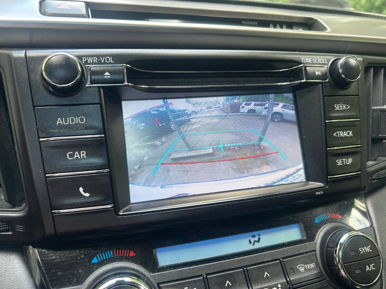 Used 2018 Toyota RAV4 XLE w/ Carpet Mat Package FWD image 18