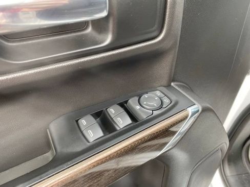 Used 2019 Chevrolet Silverado 1500 RST w/ All-Star Edition AWD/4WD image 25