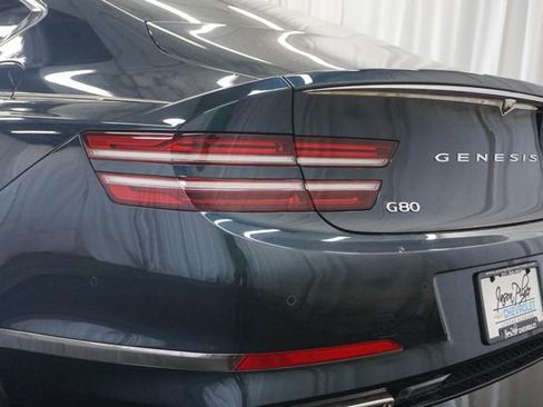 Used 2022 Genesis G80 2.5T w/ Prestige Package RWD image 5