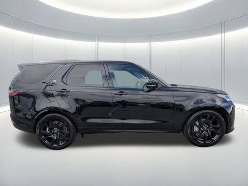 Used 2024 Land Rover Discovery Dynamic SE AWD/4WD image 7