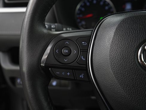 Used 2020 Toyota RAV4 XLE w/ XLE Grade Weather Package image 18