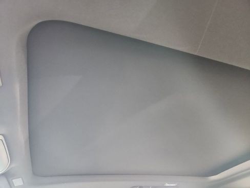 New 2026 Chevrolet Suburban High Country image 18