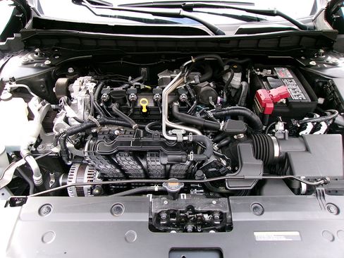 Used 2022 Nissan Altima 2.5 SV w/ SV Premium Package image 9