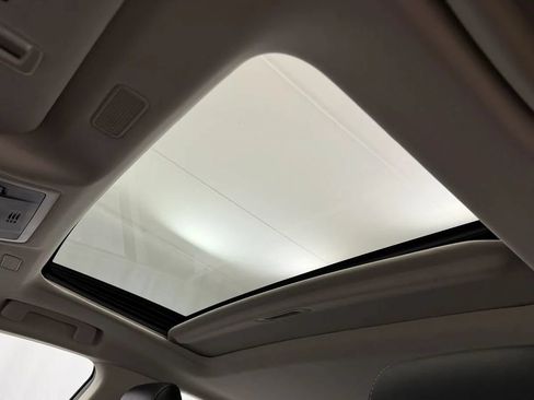 Used 2019 Lexus ES 350 w/ Premium Package FWD image 9