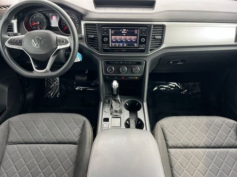 Used 2021 Volkswagen Atlas Cross Sport S image 4