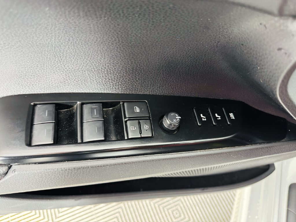 Used 2026 Toyota Camry XSE w/ Premium Plus Package FWD image 8