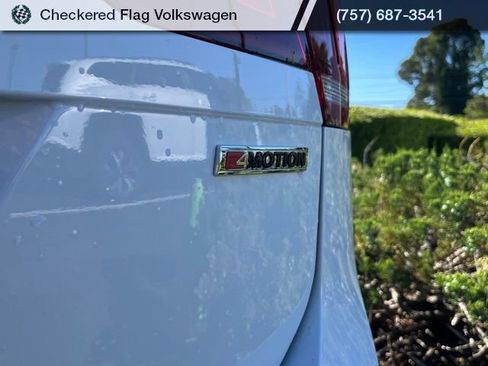 Used 2019 Volkswagen Tiguan SE w/ Panoramic Sunroof Package AWD/4WD image 8