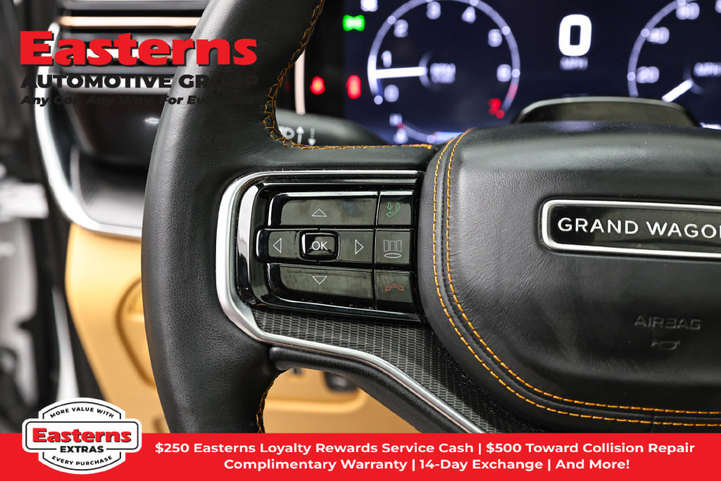 Used 2025 Jeep Grand Wagoneer Series III w/ Rear Seat Video Group 1 AWD/4WD image 15