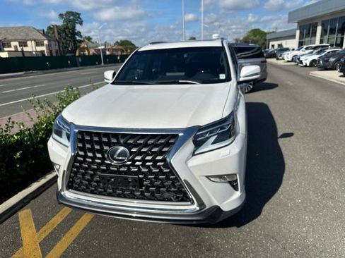 Used 2023 Lexus GX 460 Luxury w/ Sport Design Package AWD/4WD image 16
