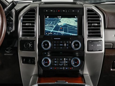 Used 2017 Ford F350 King Ranch w/ King Ranch Ultimate Package AWD/4WD image 24