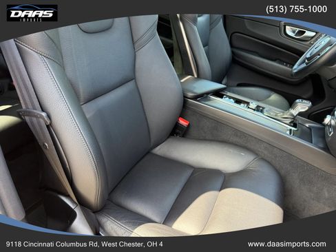 Used 2020 Volvo XC60 T5 Momentum w/ Protection Package Premier AWD/4WD image 33
