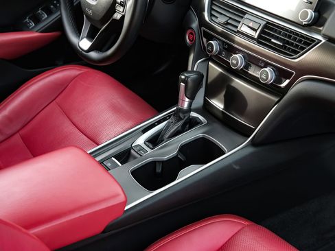 Used 2019 Honda Accord Sport image 22