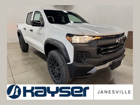 New 2026 Chevrolet Colorado Trail Boss AWD/4WD image 1