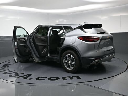 Used 2023 Chevrolet Blazer LT FWD image 32