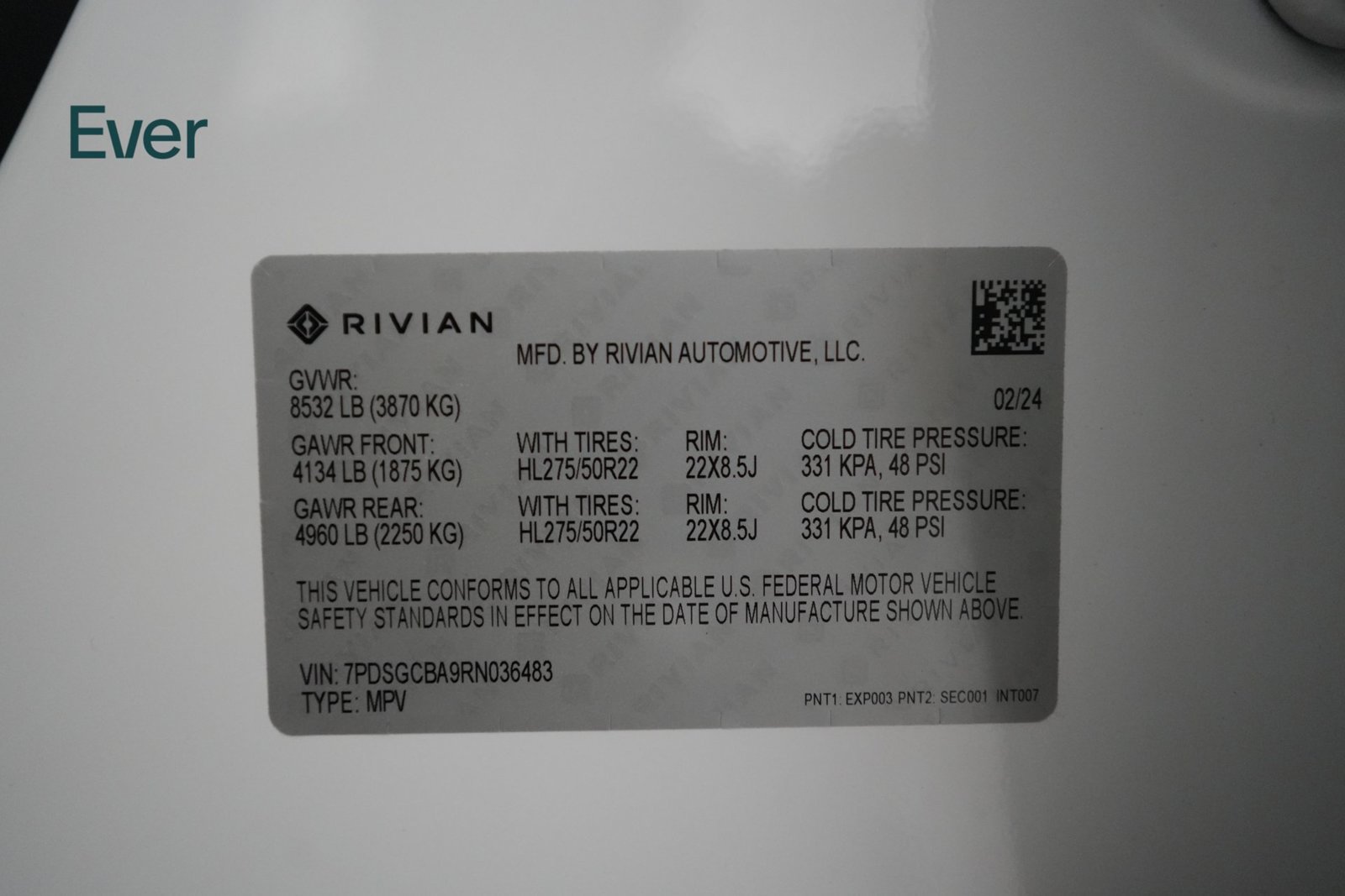 Used 2024 Rivian R1S Adventure Dual AWD/4WD image 29