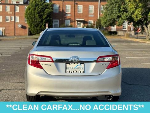 Used 2014 Toyota Camry XLE image 8