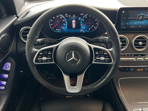 Used 2020 Mercedes-Benz GLC 300 4MATIC image 16