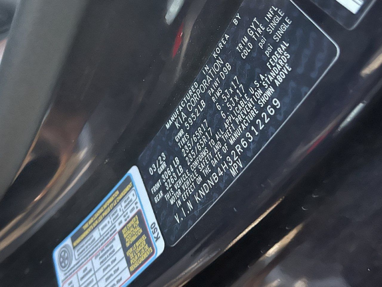 Used 2024 Kia Carnival LX FWD image 14