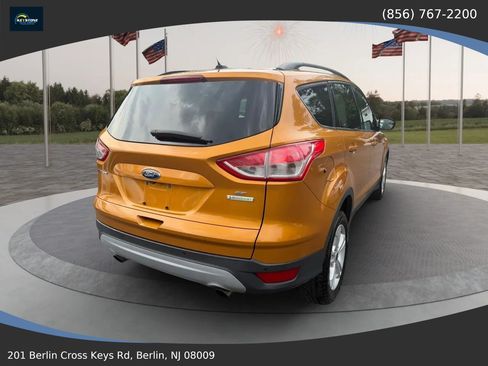 Used 2016 Ford Escape SE w/ Equipment Group 201A FWD image 5