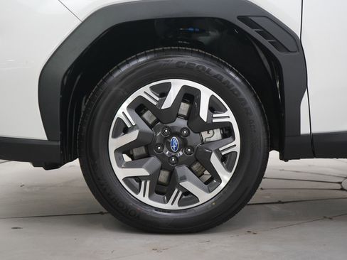 Certified 2026 Subaru Forester Premium image 30