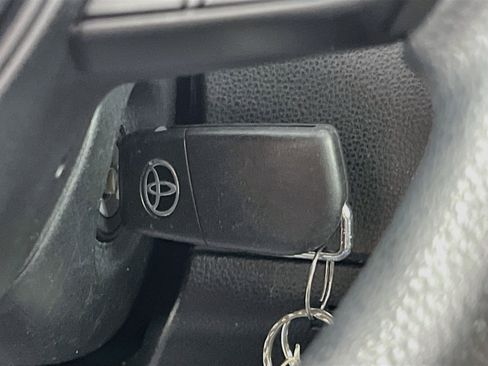 Used 2023 Toyota Corolla LE FWD image 23