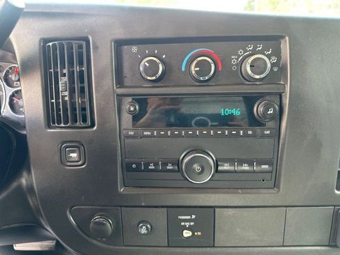 Used 2020 Chevrolet Express 2500 w/ Driver Convenience Package image 24