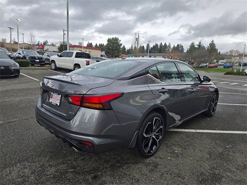 Used 2025 Nissan Altima 2.5 SR image 7