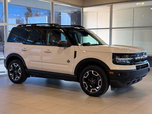 Used 2022 Ford Bronco Sport Outer Banks w/ Tech Package image 5