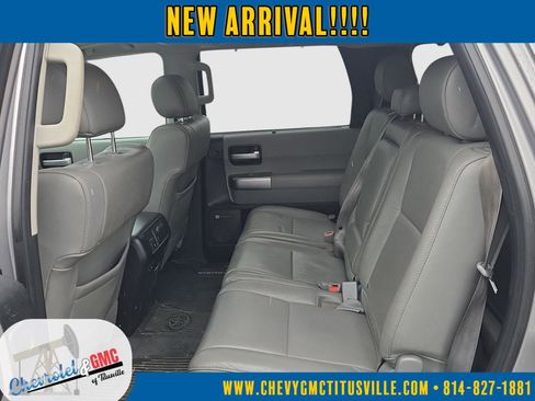 Used 2019 Toyota Sequoia Limited w/ Safety & Convenience Package image 20
