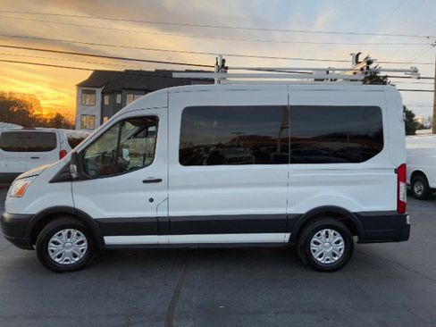 Used 2018 Ford Transit 150 XLT image 13
