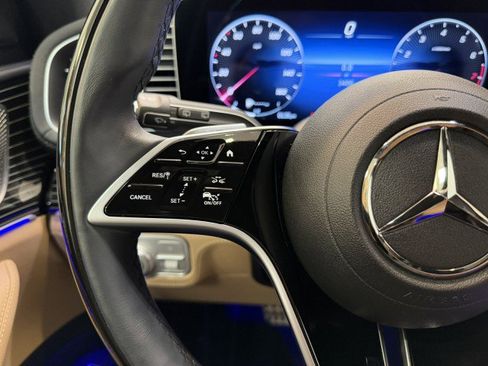 Certified 2025 Mercedes-Benz GLS 580 4MATIC image 22