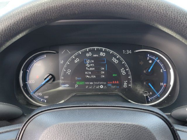 Certified 2025 Toyota RAV4 XLE AWD/4WD image 9