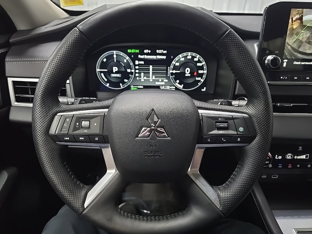 Used 2025 Mitsubishi Outlander SEL AWD/4WD image 21