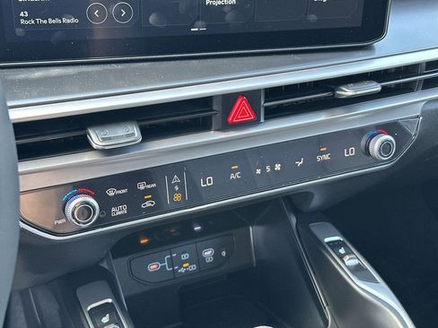 Certified 2026 Kia Sorento S FWD image 17