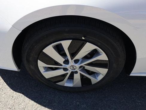 New 2025 Nissan Altima 2.5 S image 11