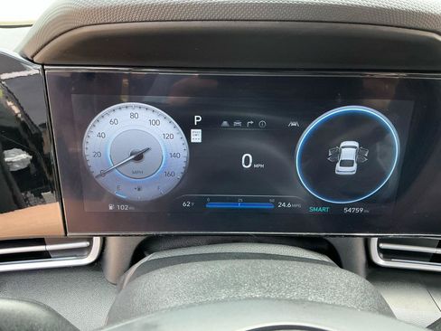 Used 2025 Hyundai Elantra SEL FWD image 18